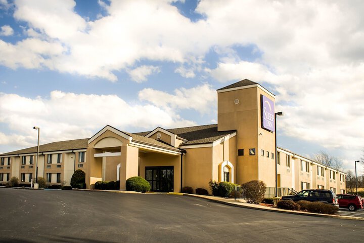 Hotel 6 of 42