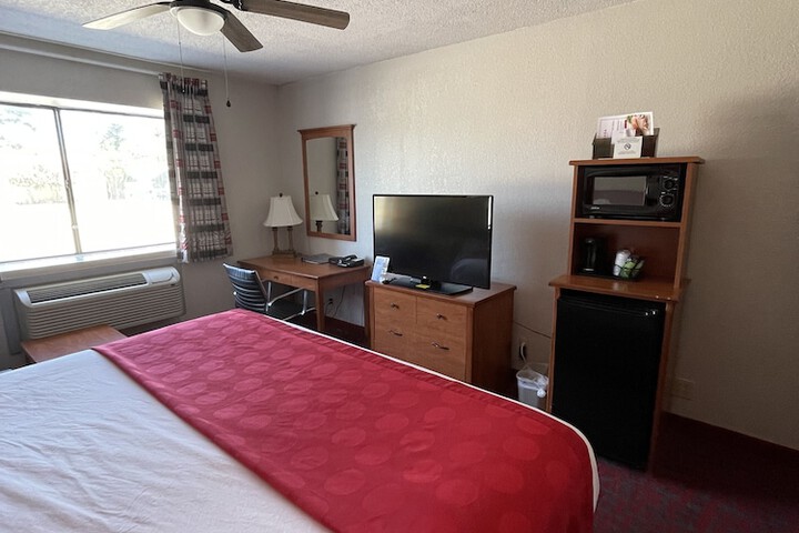 Room 28 of 37