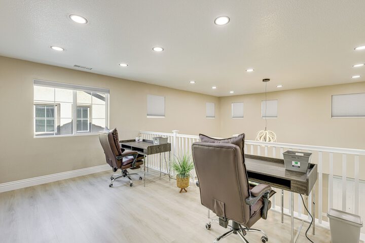 Mtn-view Gem w / Private Yard: Luxe Beaumont Home