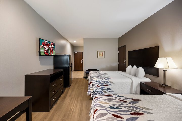 Room 27 of 35