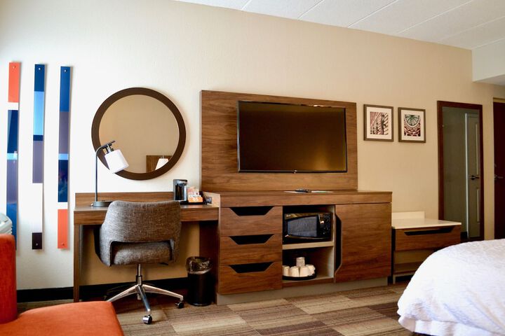 Room 22 of 37