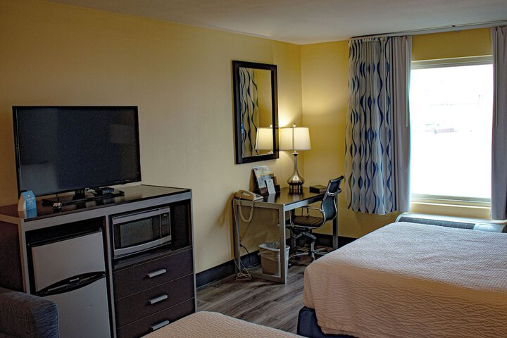 Days Inn & Suites by Wyndham Pocahontas