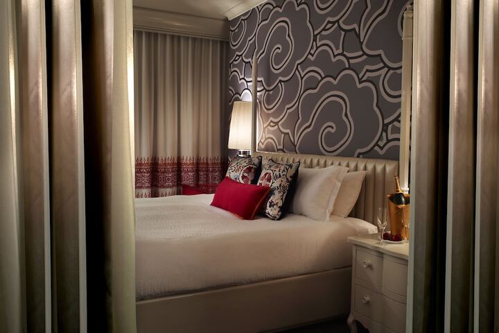 Room 22 of 60