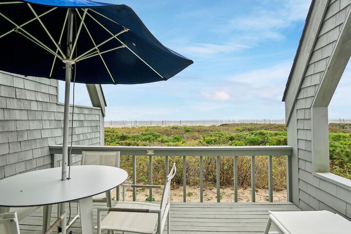 The Surf Club