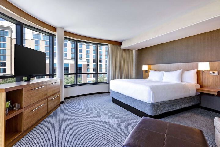 Room 48 of 84