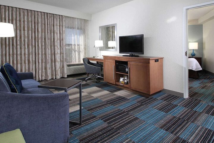 Room 26 of 48