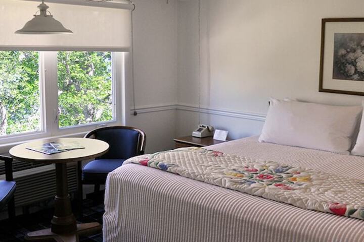 Room 22 of 59