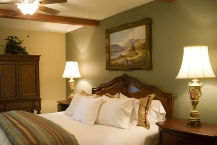 The Sanford House Inn & Spa