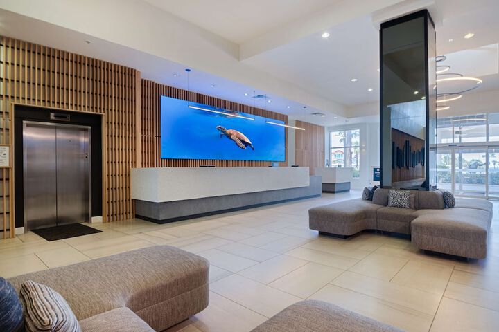Hotel Interior 24 of 187