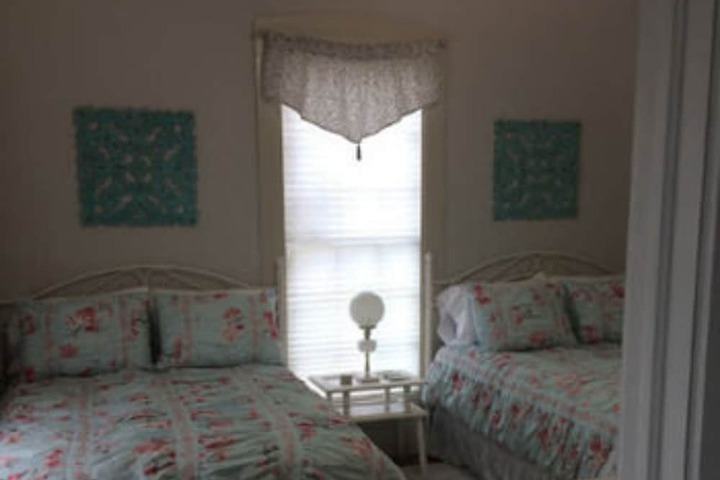 The Carriage House B & B