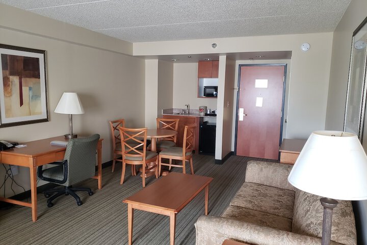 Room 43 of 83