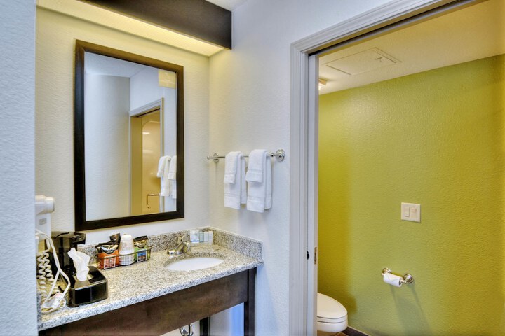 Room 34 of 50