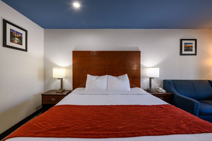 Room 22 of 49