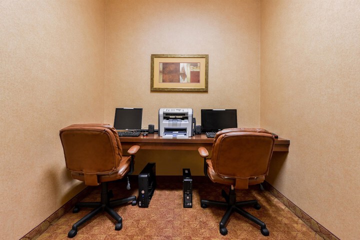 Business Center 55 of 55