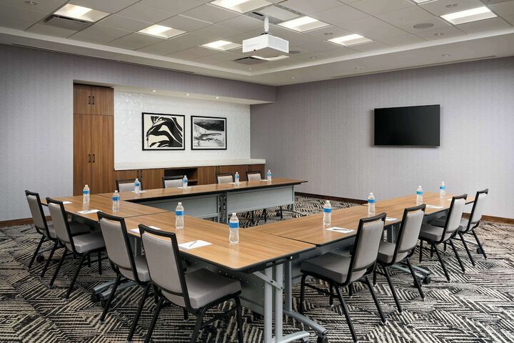 Hyatt Place Melbourne Airport