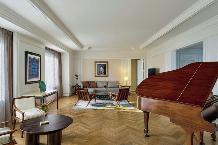 The Henry Hotel Autograph Collection