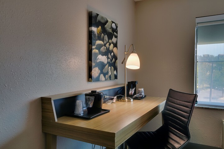 Room 12 of 34