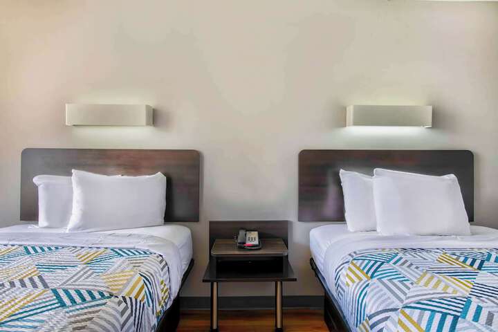 Room 18 of 26
