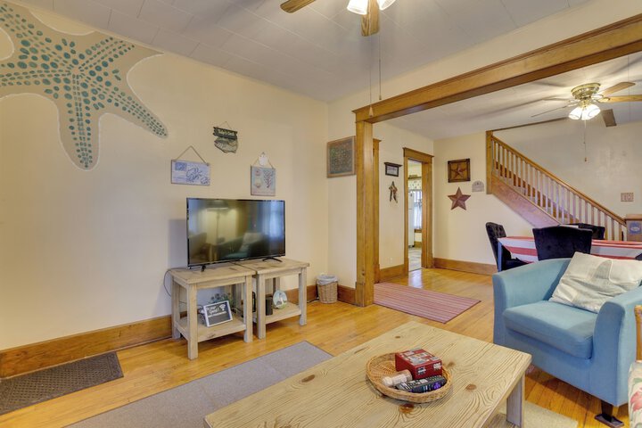 Charming Urbana Home Near Downtown!