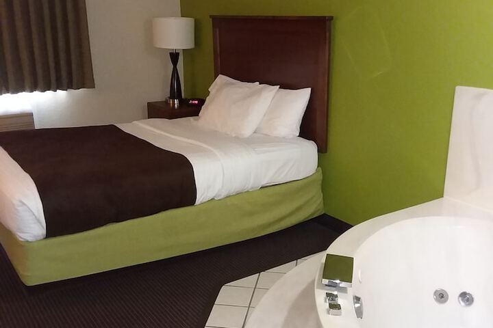 Room 16 of 17