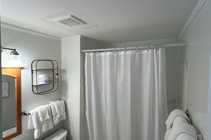 Room 25 of 37