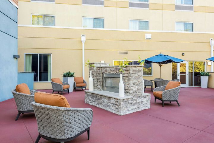 Fairfield Inn & Suites Columbia