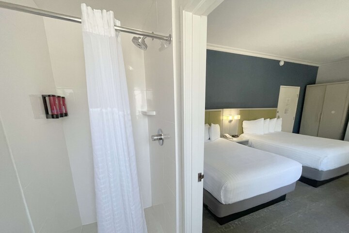 Room 19 of 42