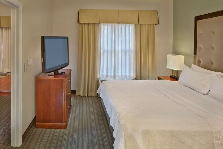 Room 27 of 45