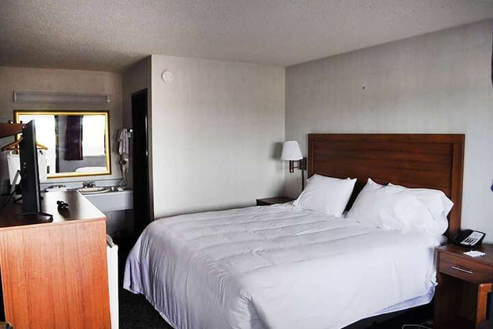 Room 17 of 21