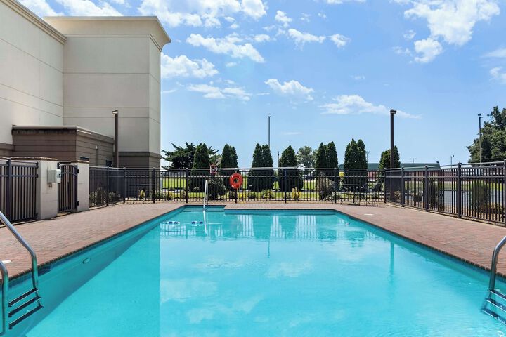 Pool 4 of 26