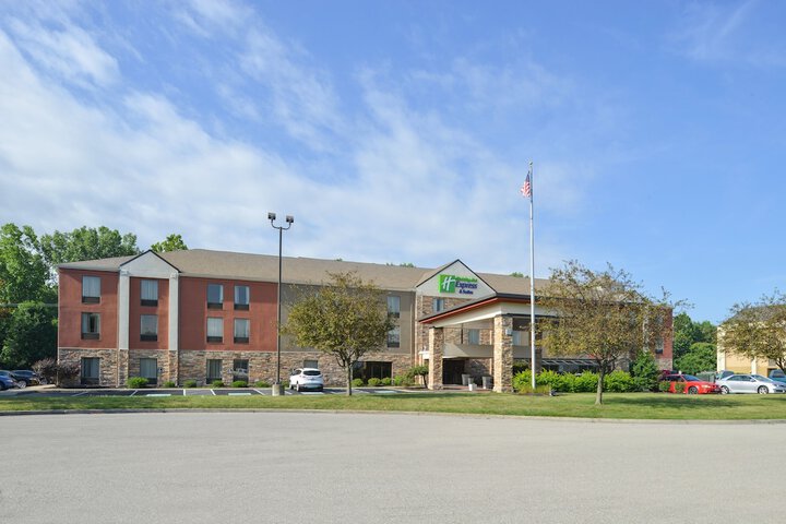 Hotel 2 of 47
