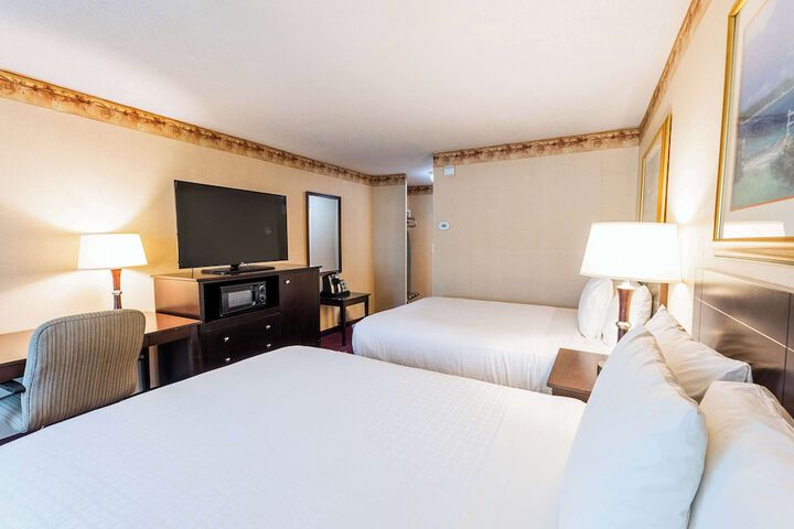 Room 70 of 113