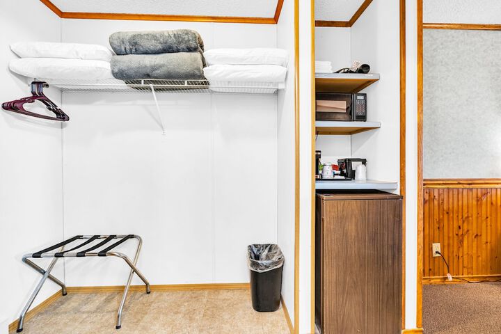 Room 18 of 30