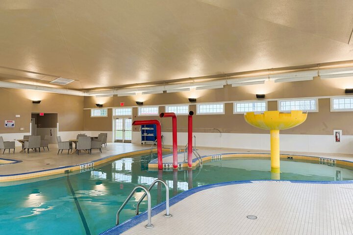 Comfort Inn & Suites Sheboygan I-43