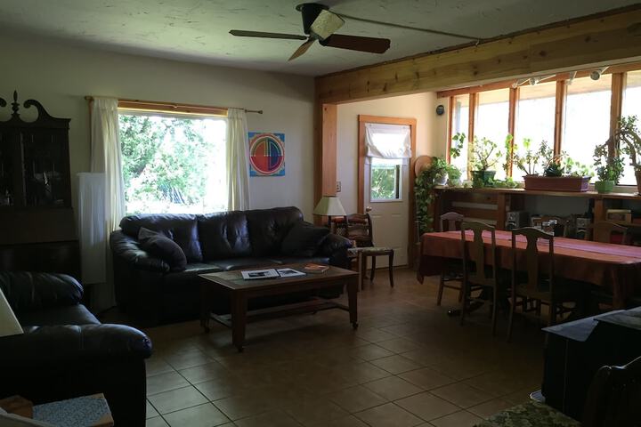 Artha Bed and Breakfast