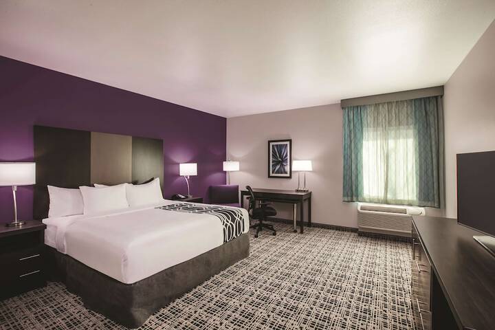 Room 46 of 60