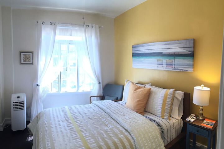 Room 70 of 104