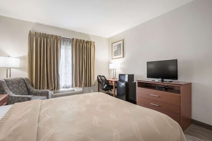 Room 12 of 41
