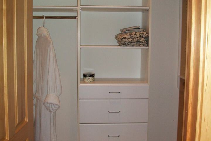 Room 10 of 40