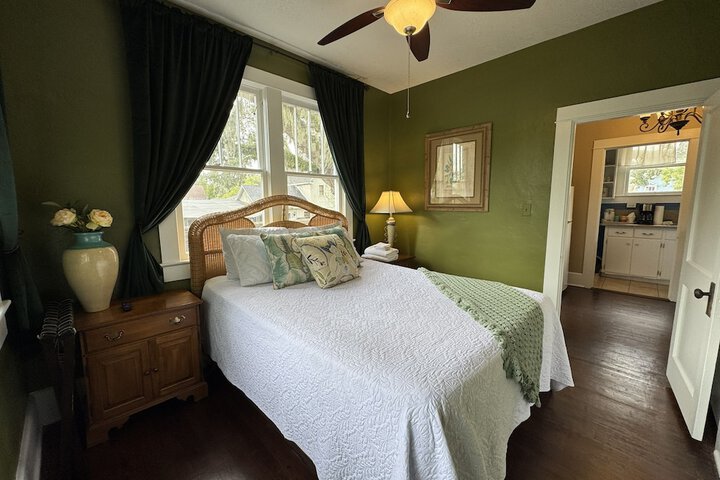 Park Place Inn and Cottages