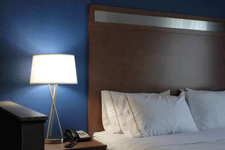 Room 25 of 43