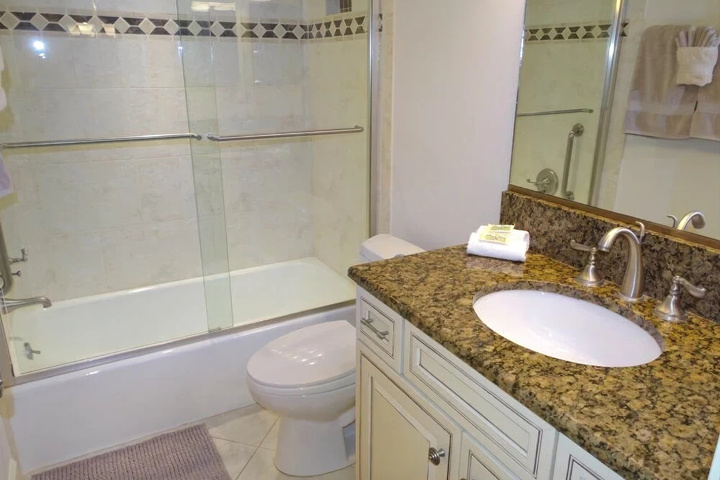 Gulf & Bay Club- A708 Updated With Great Views! 2 Bedroom Condo