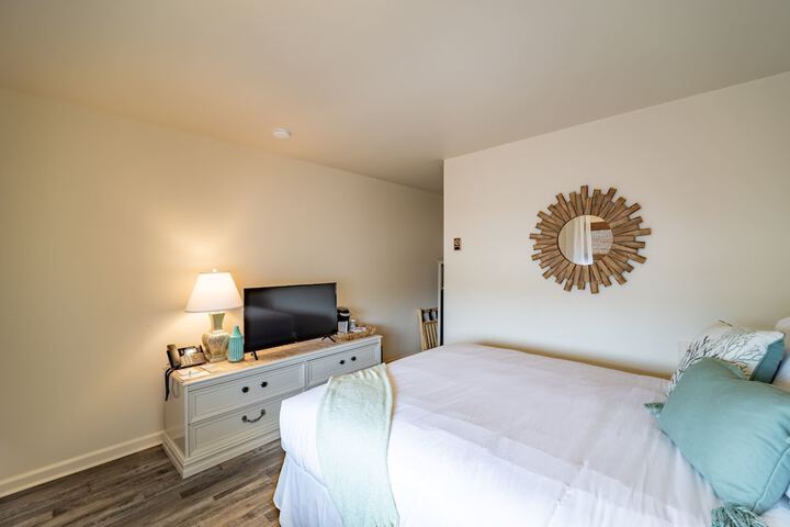 Ocean Glass Inn