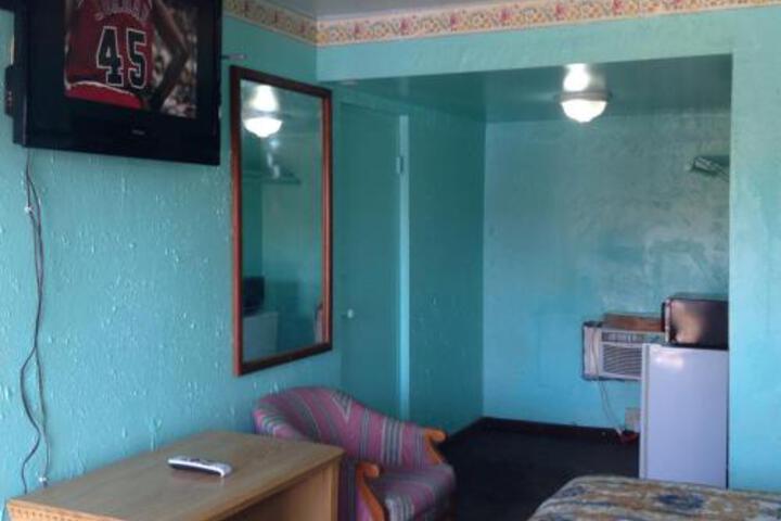 Mona Lisa Motel
