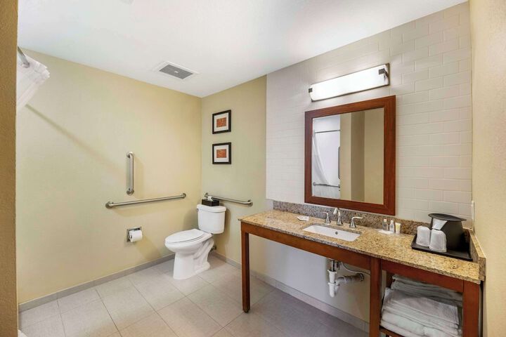 Room 15 of 31