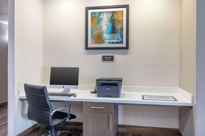 Business Center 48 of 48