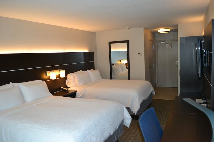 Holiday Inn Express & Suites Hood River by IHG