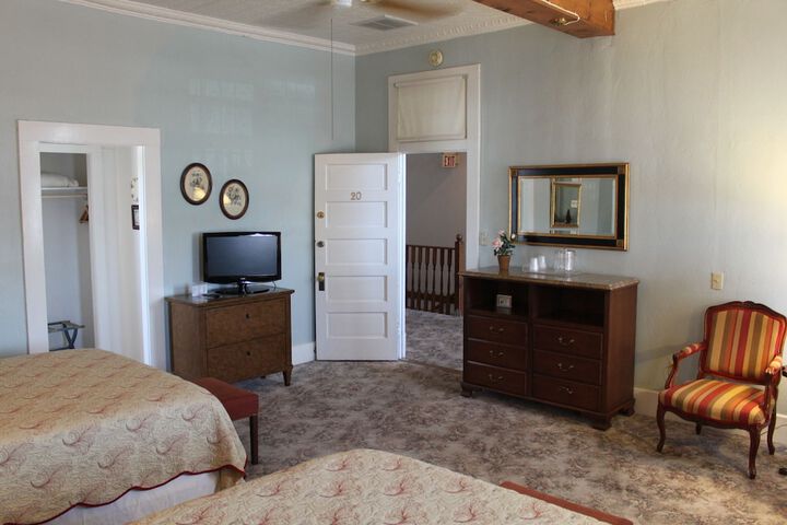 Room 63 of 80