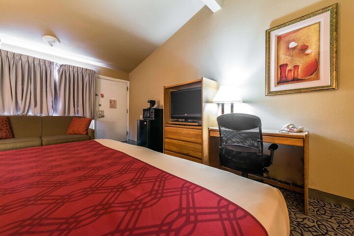 Room 11 of 23
