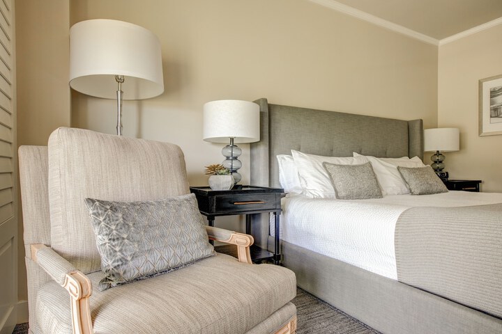 The Woodmark Hotel & Still Spa on Lake Washington